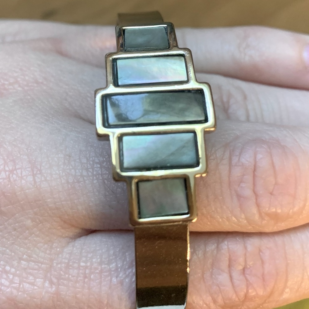 Adjustable bangle